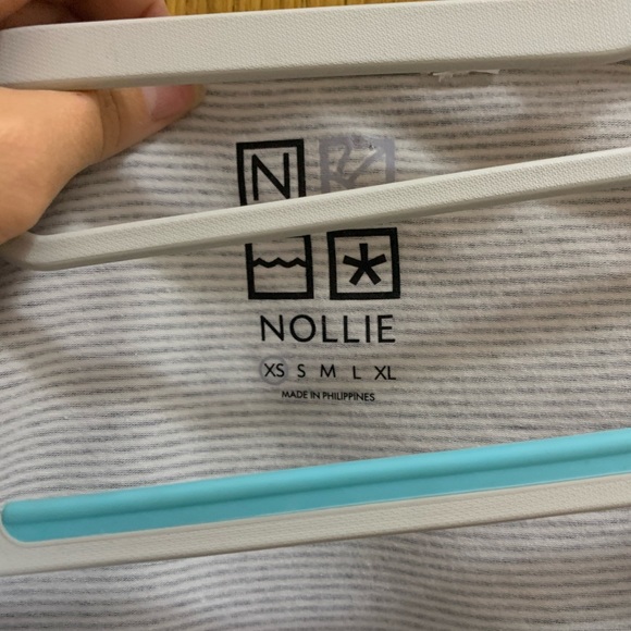 Striped 1 quarter sleeve, 3 button tank top - Picture 2 of 3